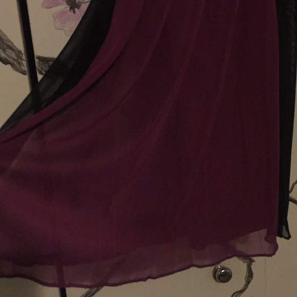 Purple and black lace dress - Picture 2 of 4